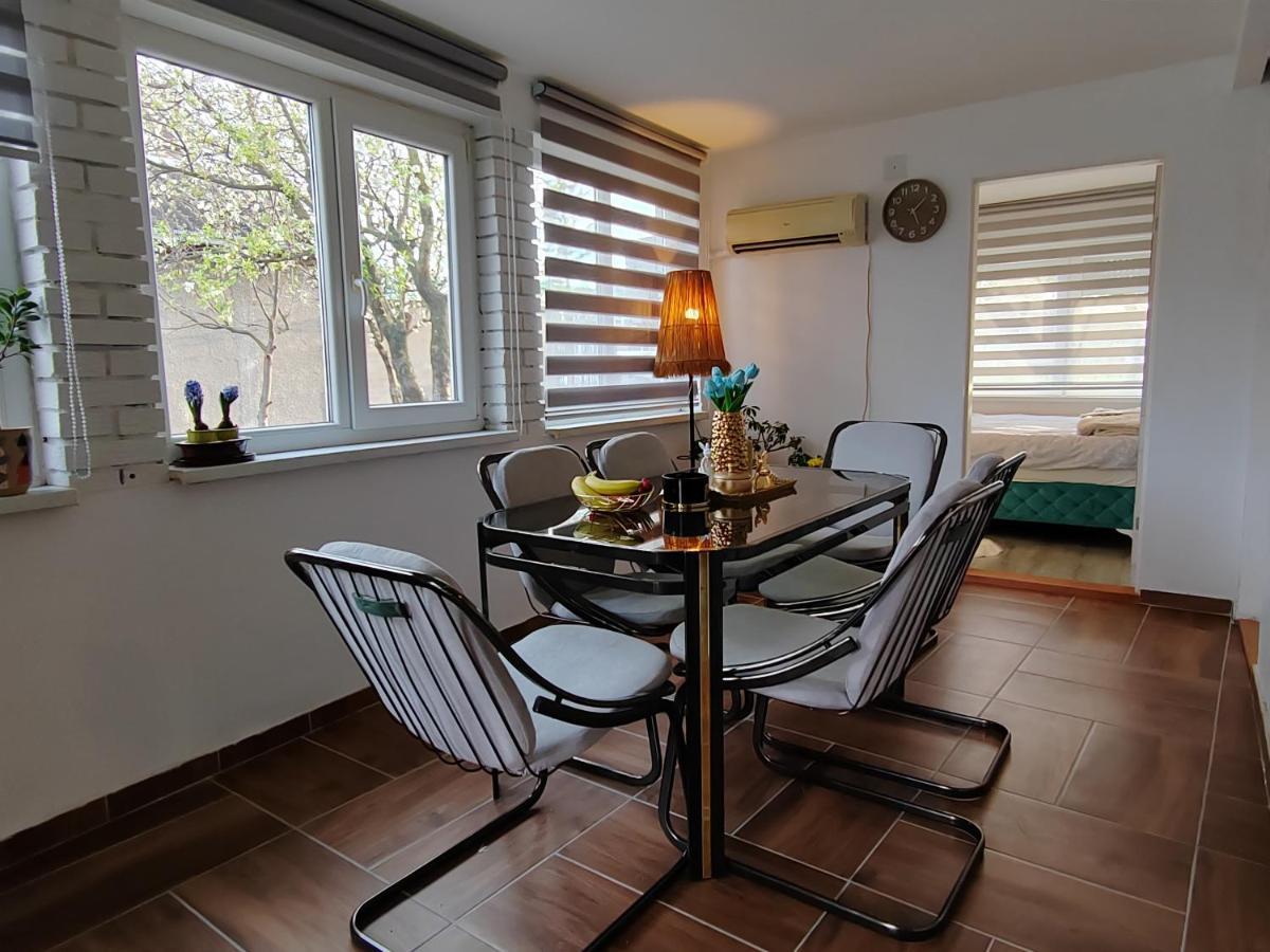 Nora 1 Apartment Sremska Mitrovica Ngoại thất bức ảnh